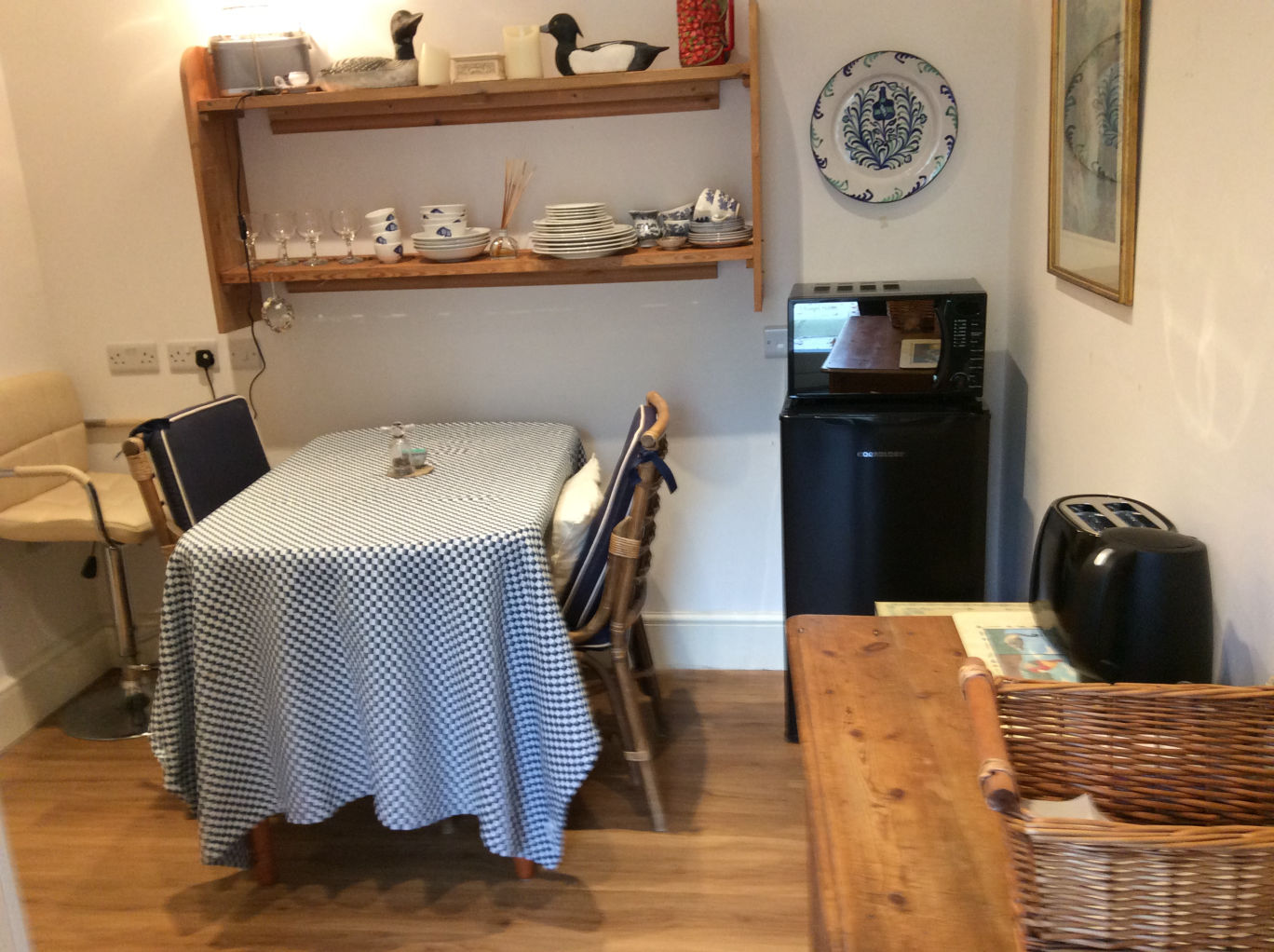 Guest Kitchen at Folly Cottage